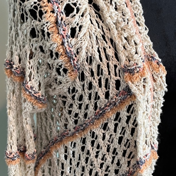 Buckle BKE Crochet Distressed Style Asymmetrical Boho Cardigan L - Picture 5 of 6